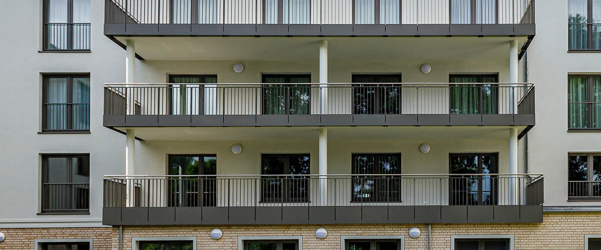 Foto grüner Innenhof der Seniorenresidenz Hammah